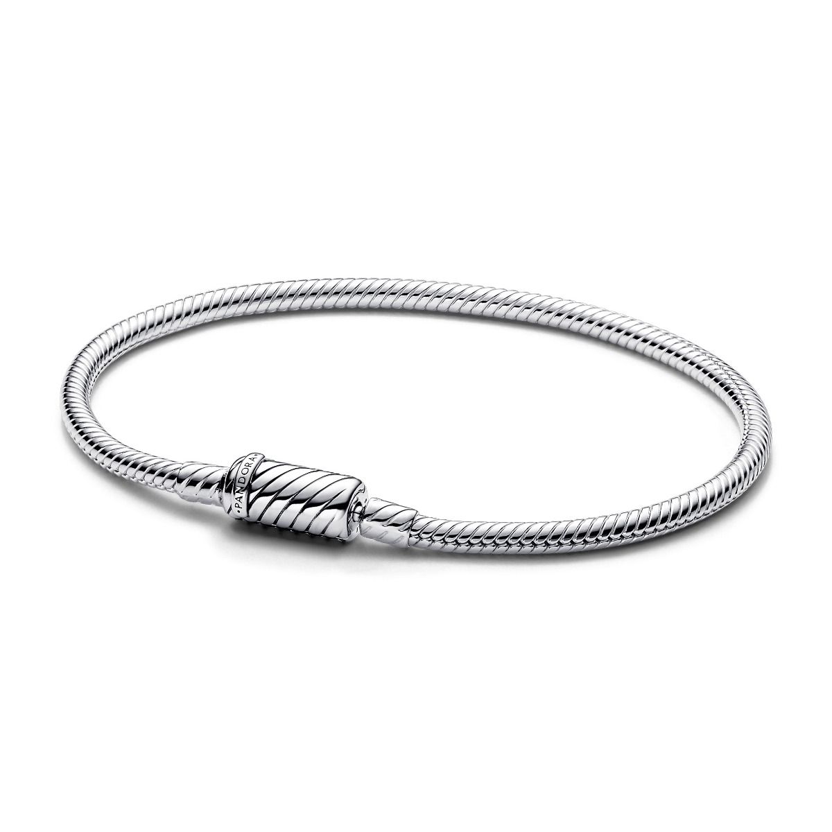Easy-Close Magnetic Clasp Snake Chain Bracelet